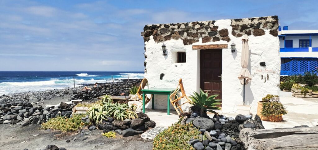 petite maison en bord de mer du village de El golfo à Lanzarote aux Canaries