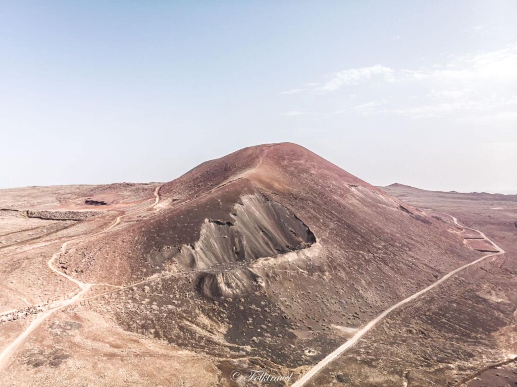 vue aérienne du volcan Calderon Hondo à Fuerteventura