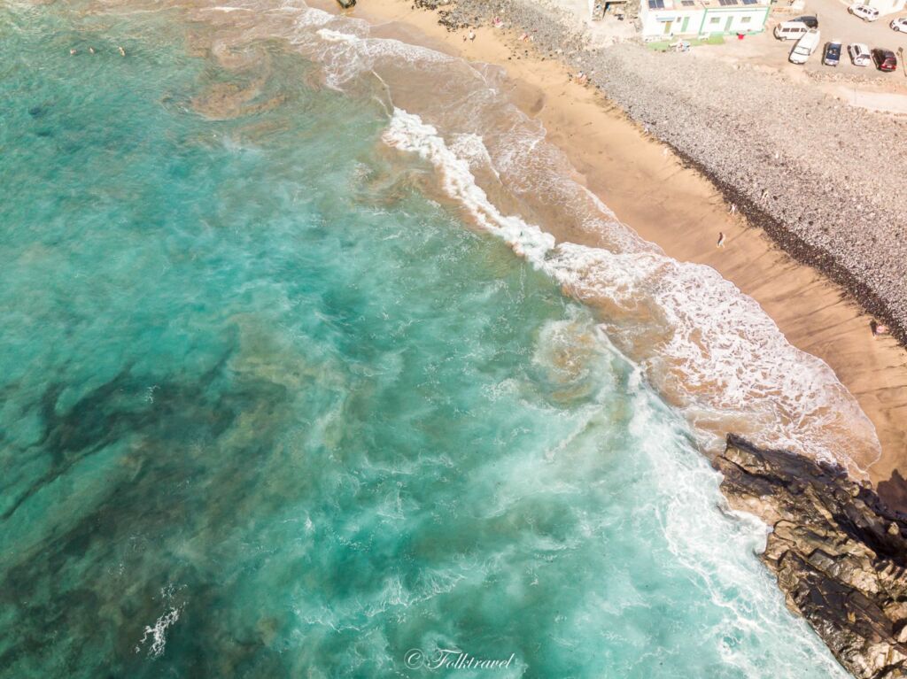 vue aérienne de la plage de Pozo negro à Fuerteventura