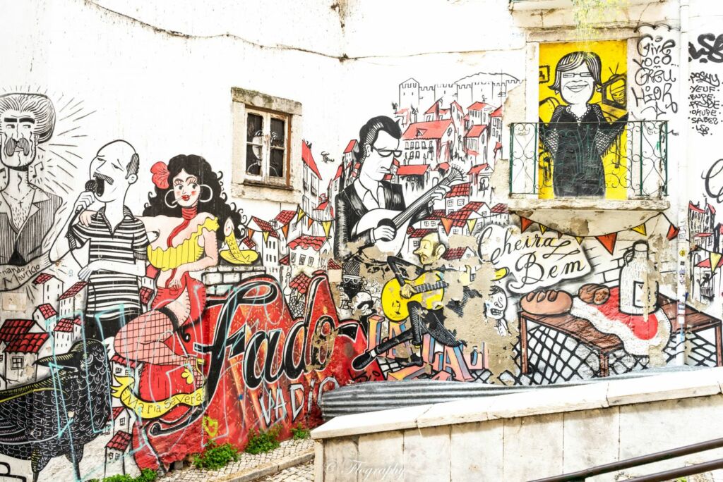 Street art fado à lisbonne la mouraria