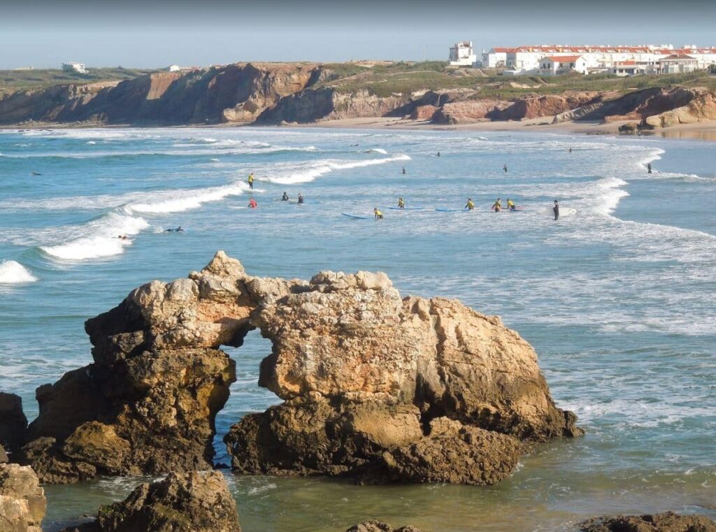 baleal island à Peniche au Portugal plage de surf