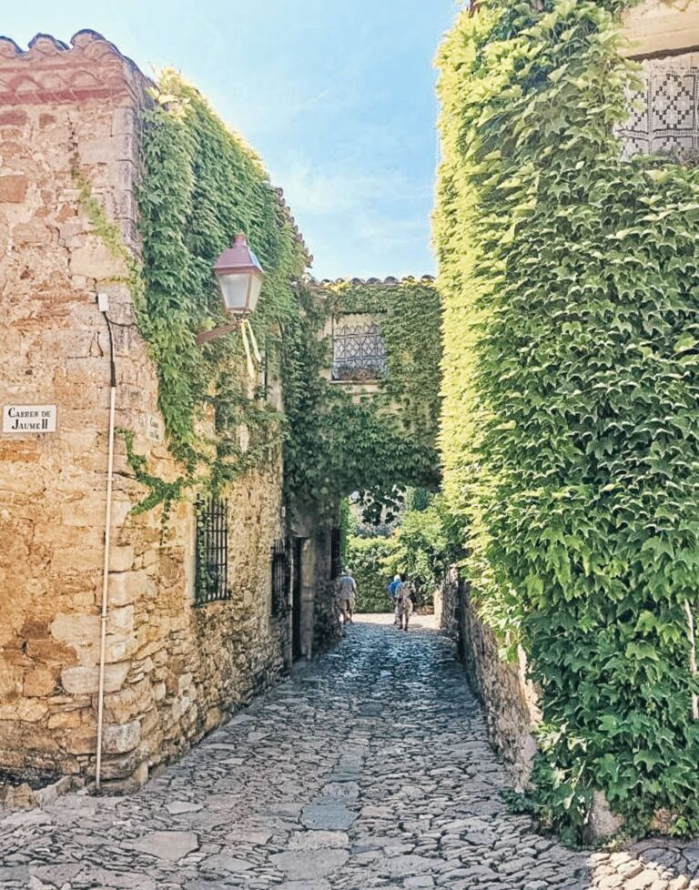 Peratallada village catalogne espagne